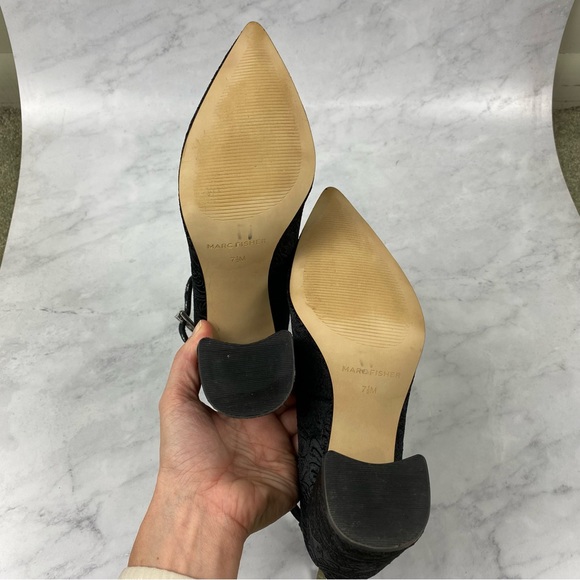 Marc Fisher: Dolanna Textured Suede Pointed Toe Zip Up Buckle Heels Black 7.5 - Picture 6 of 6